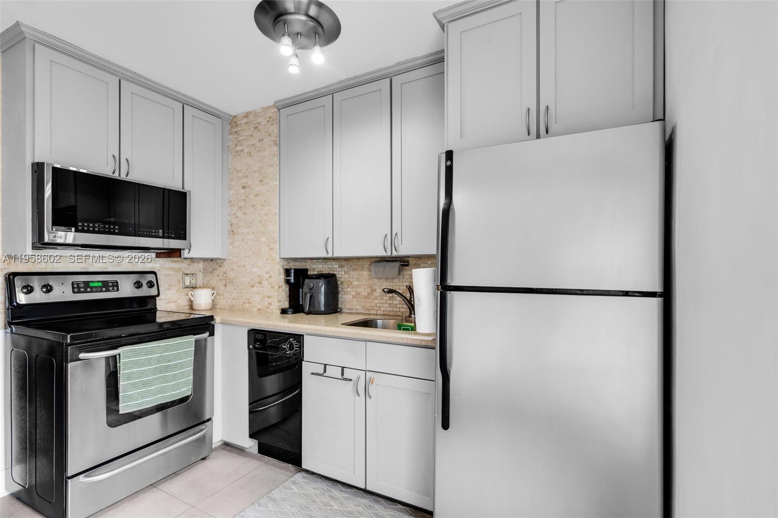 820 Salzedo St #403 Coral Gables, FL 33134