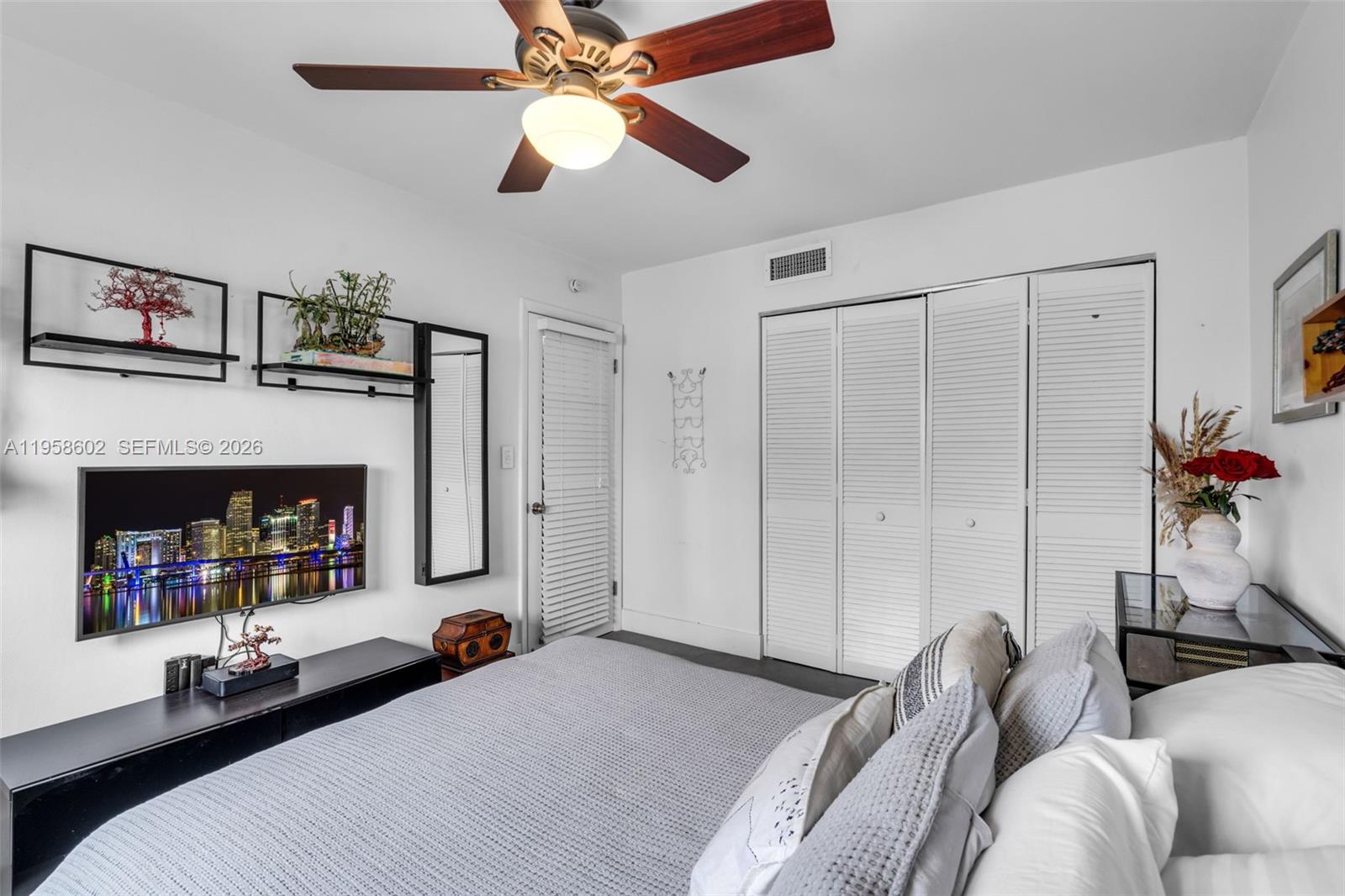 820 Salzedo St #403 Coral Gables, FL 33134