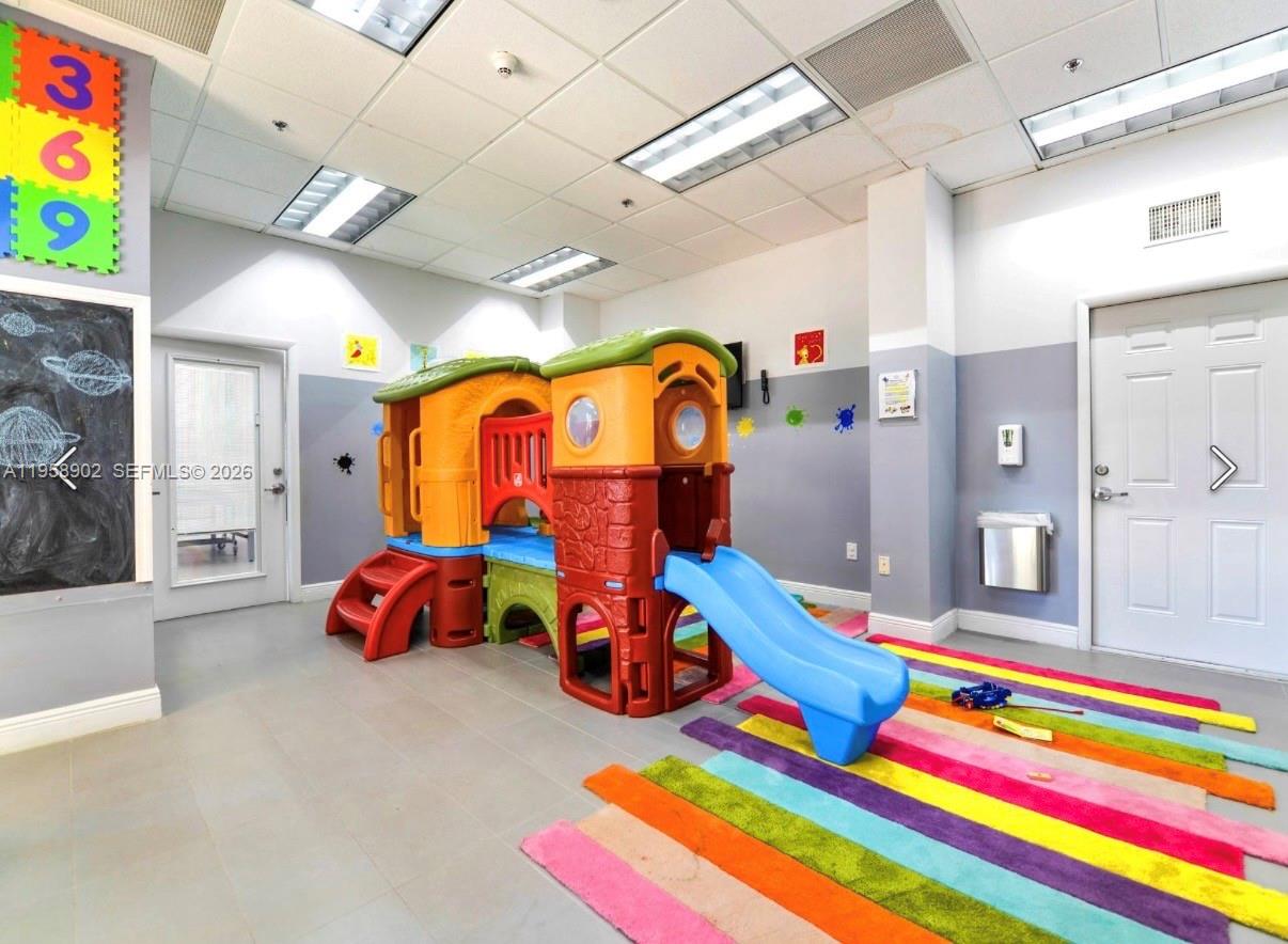 image The Club at Brickell Bay20