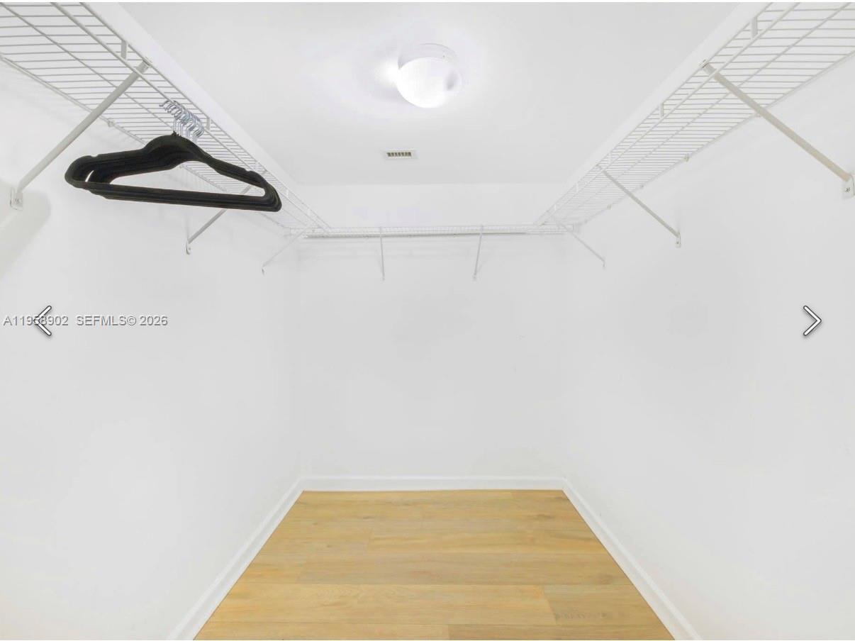 image The Club at Brickell Bay30