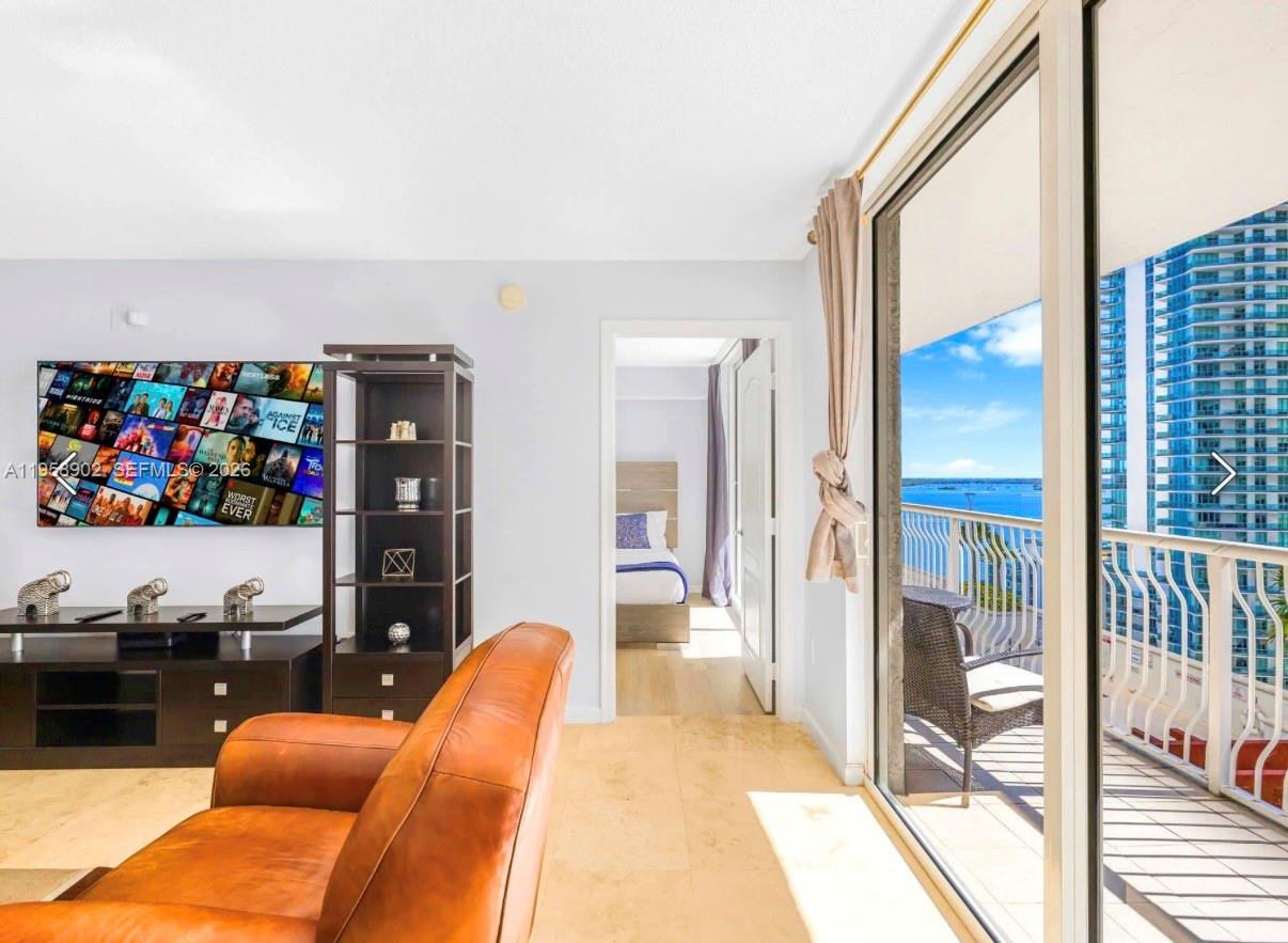 image The Club at Brickell Bay4