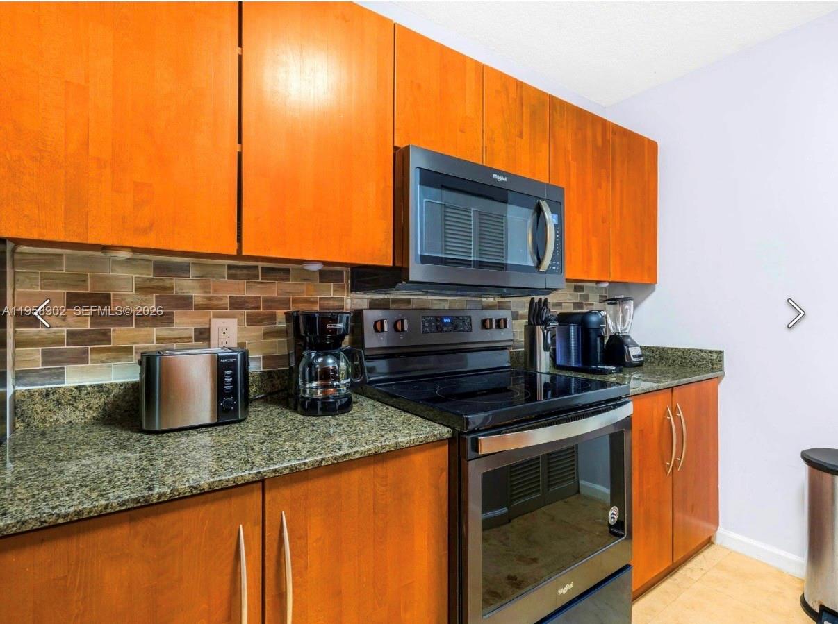 image The Club at Brickell Bay6