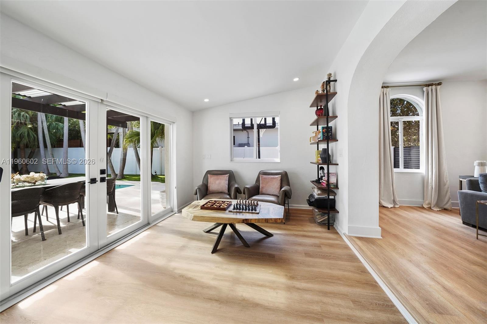 5237 La Gorce Dr Miami Beach, FL 33140