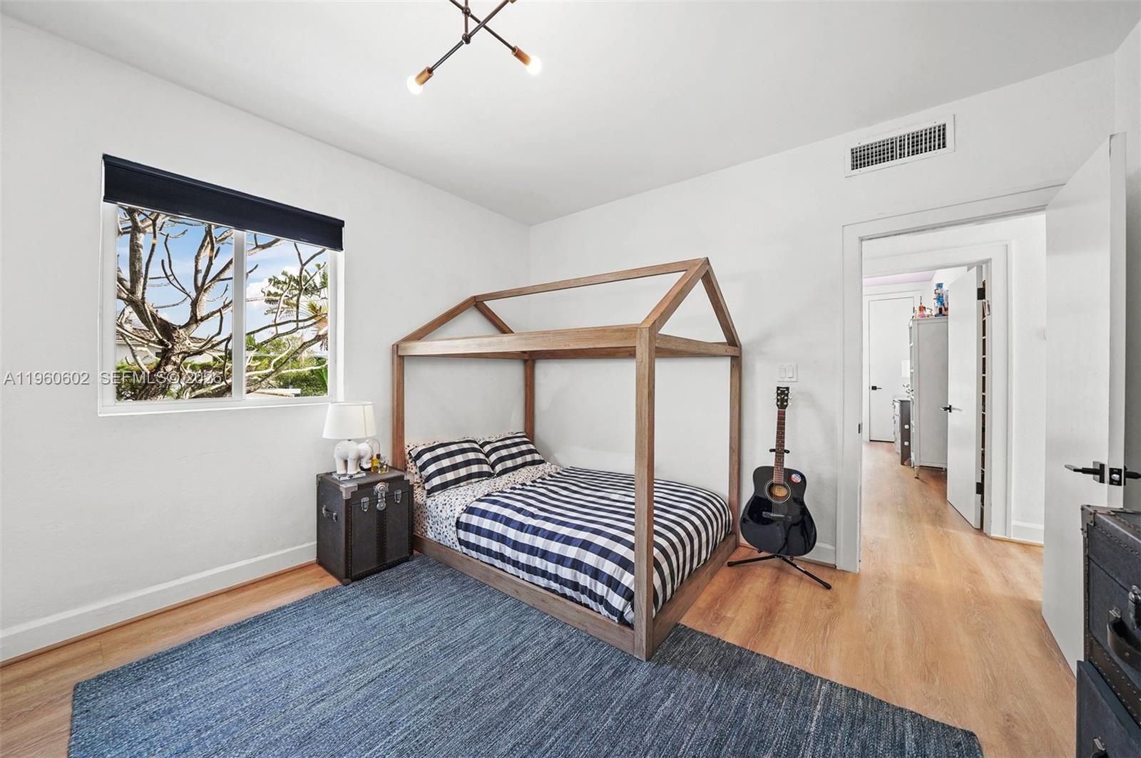 5237 La Gorce Dr Miami Beach, FL 33140