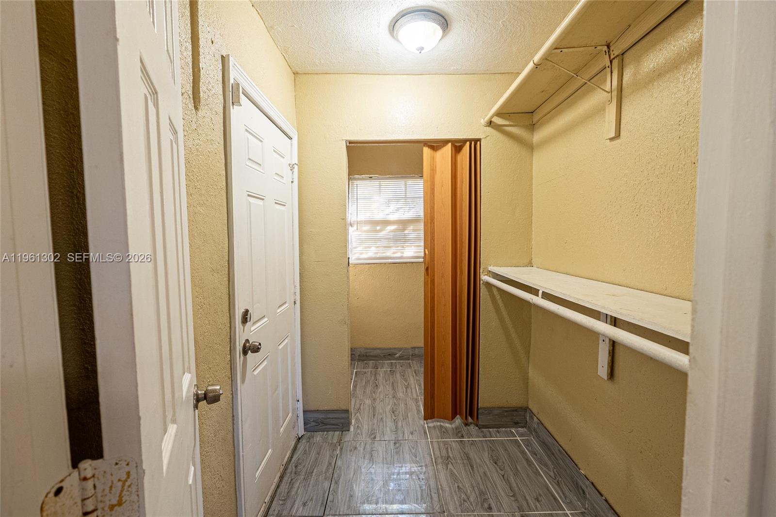 4719 NW 32nd Ave Miami, FL 33142