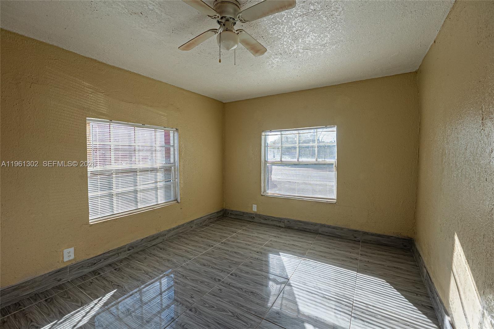 4719 NW 32nd Ave Miami, FL 33142