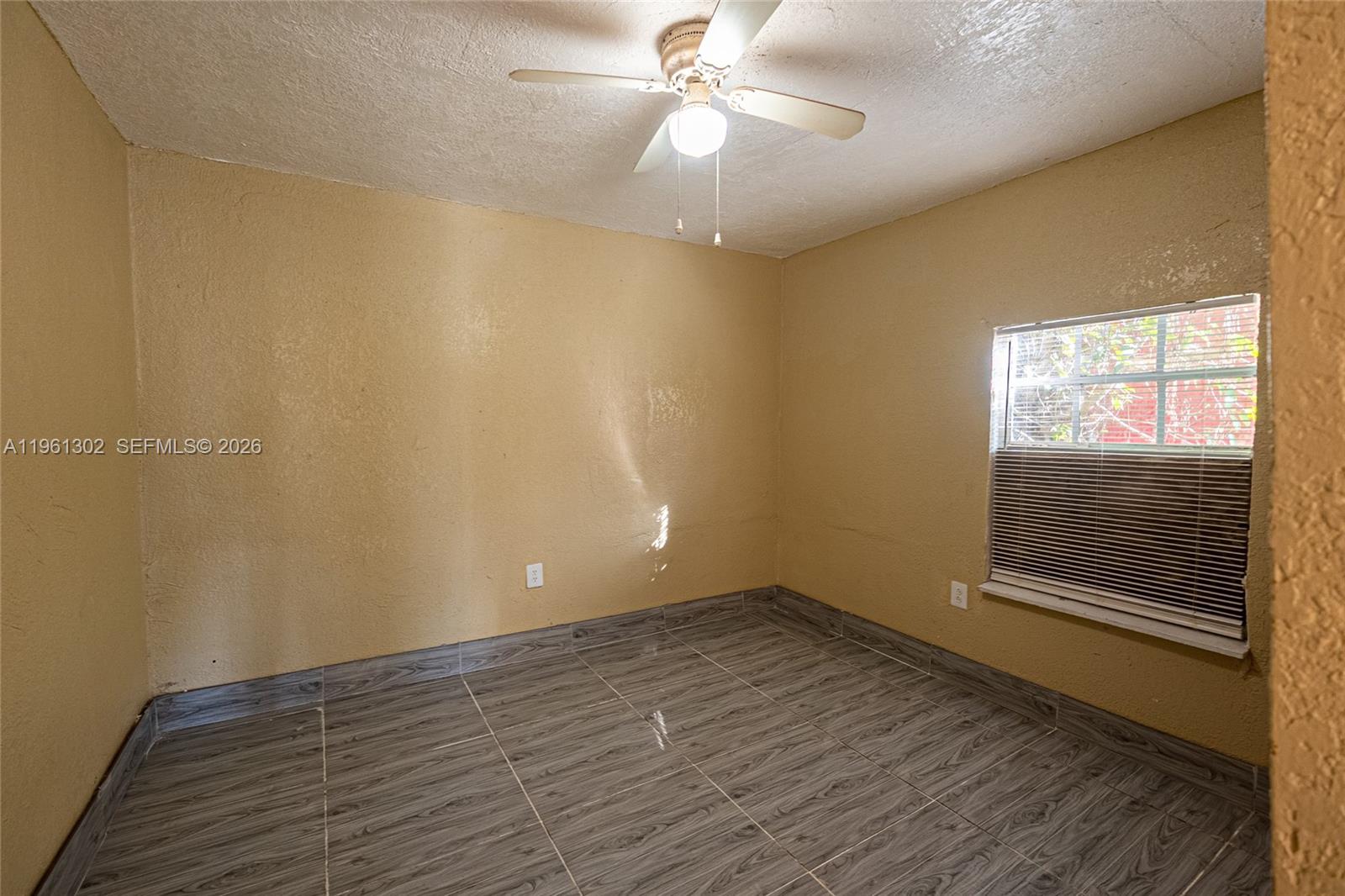 4719 NW 32nd Ave Miami, FL 33142