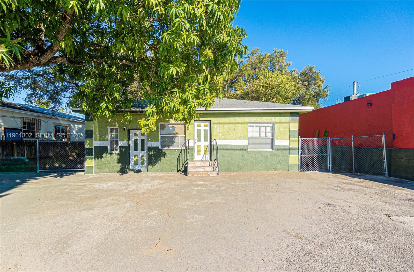 4719 NW 32nd Ave Miami, FL 33142