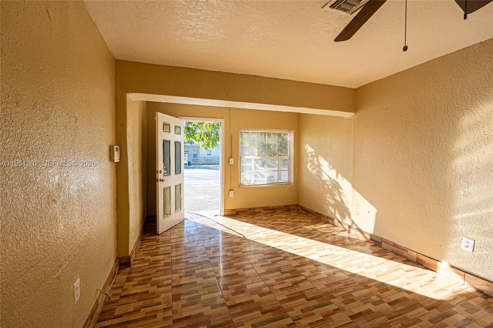 4719 NW 32nd Ave Miami, FL 33142