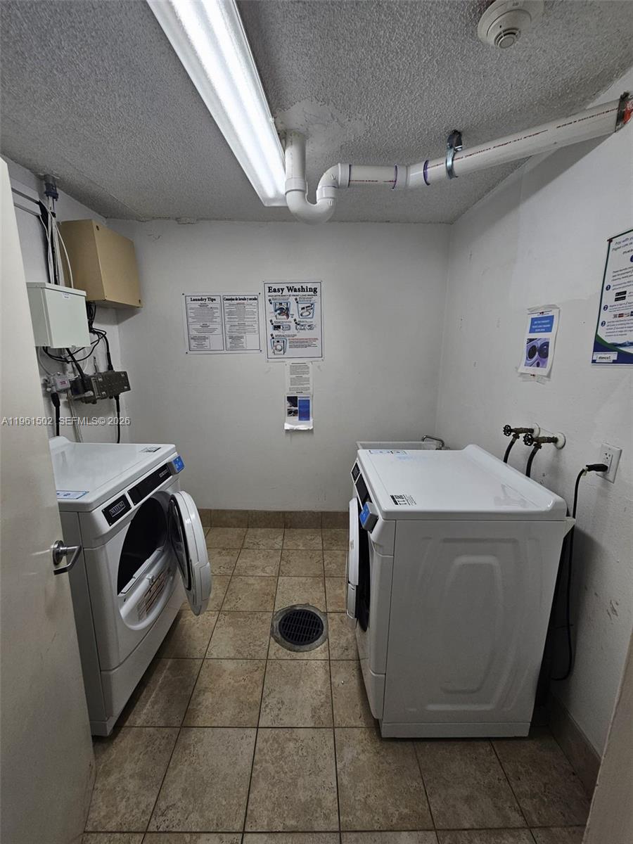 6900 Bay Dr #8J Miami Beach, FL 33141