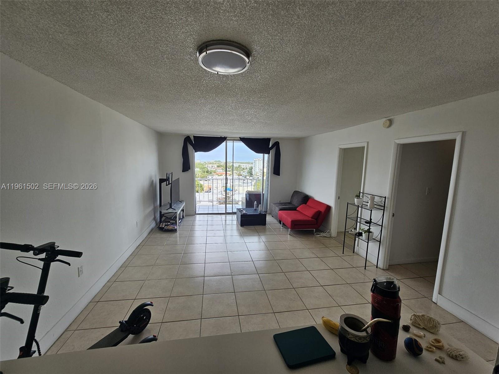 6900 Bay Dr #8J Miami Beach, FL 33141