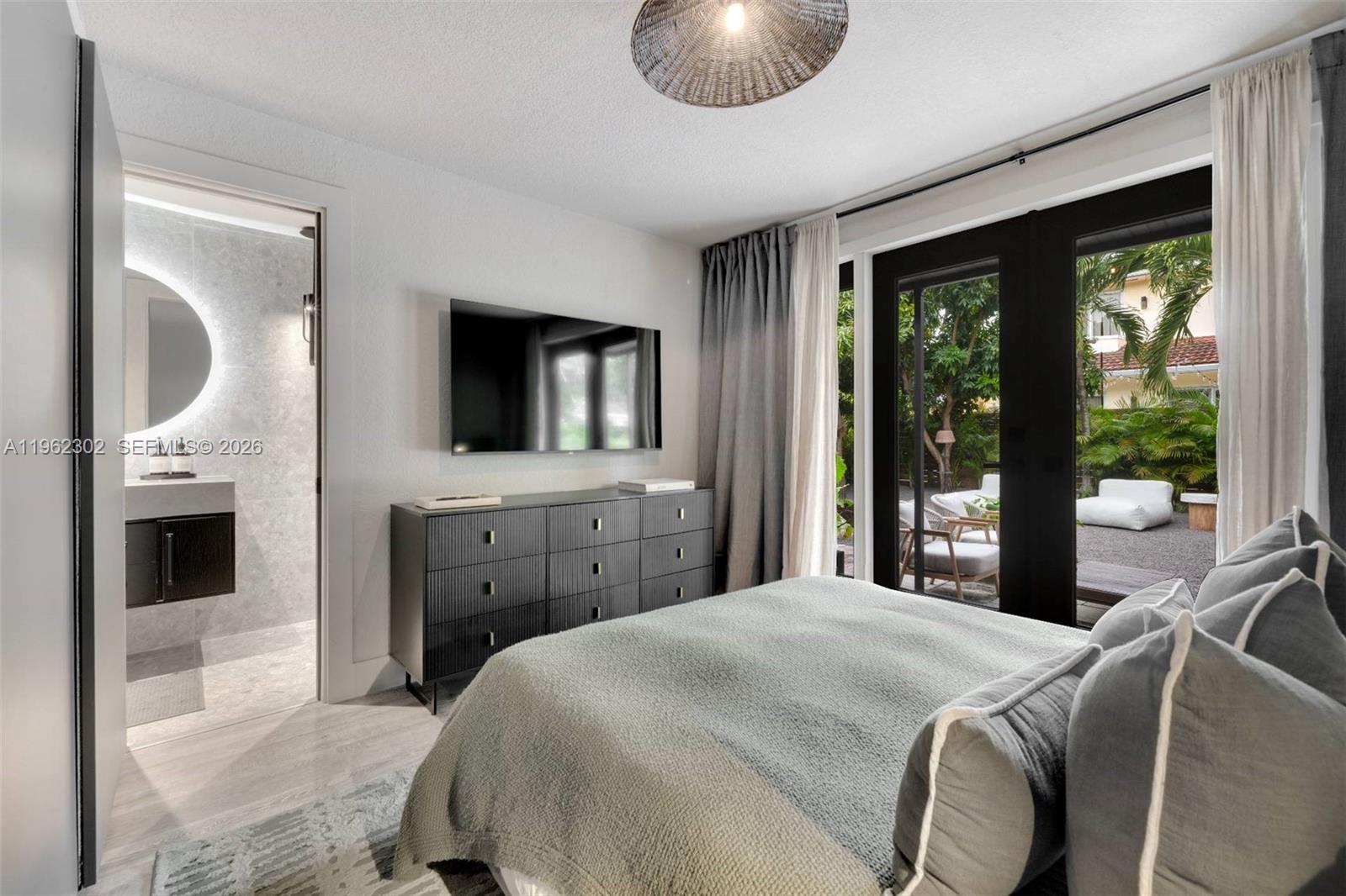 3301 Frow Ave Coconut Grove, FL 33133