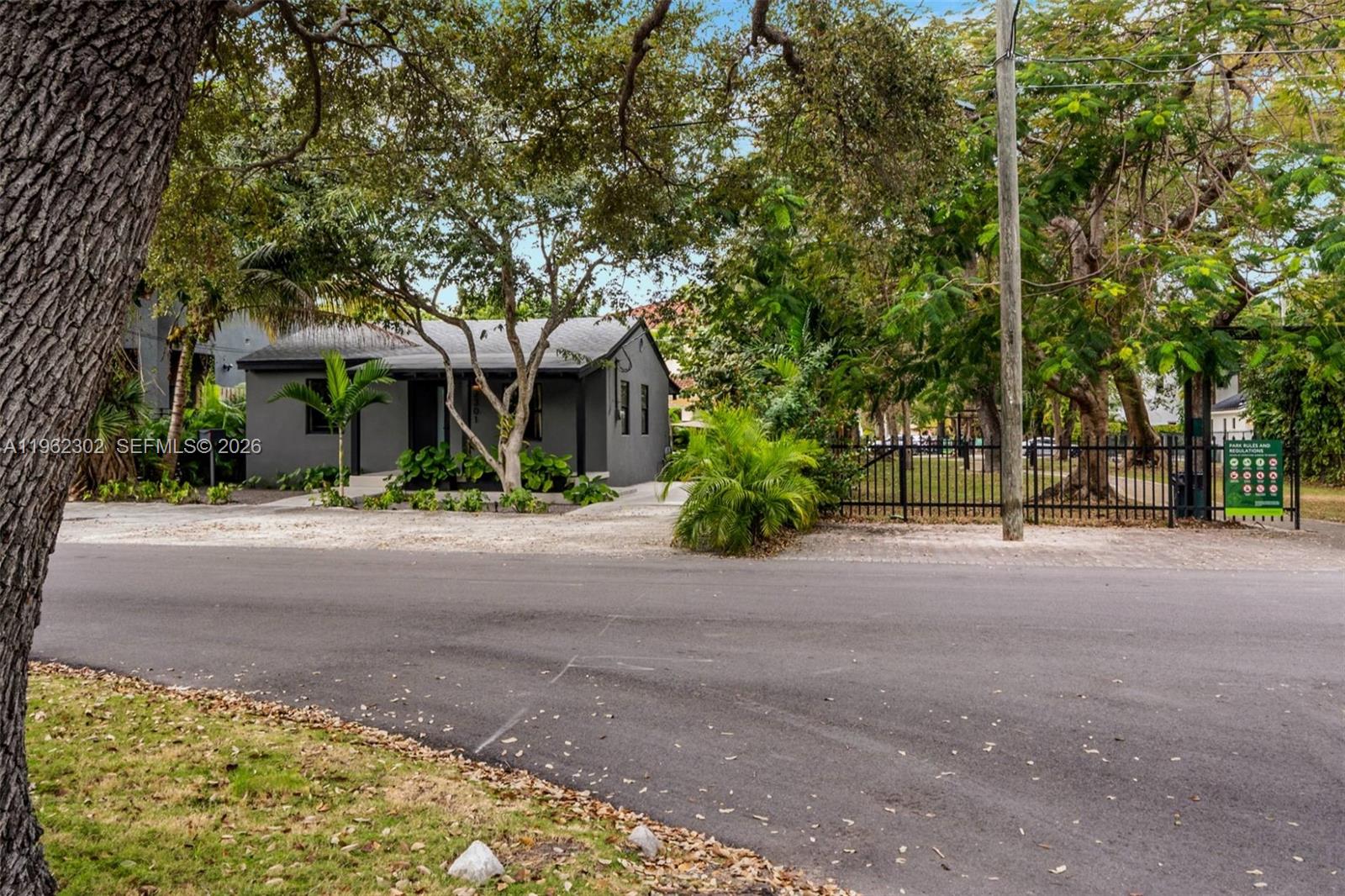 3301 Frow Ave Coconut Grove, FL 33133