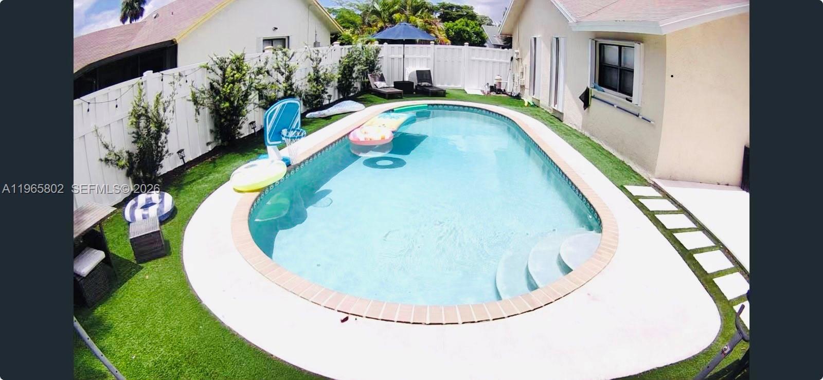 7342 NW 38th Pl Coral Springs, FL 33065