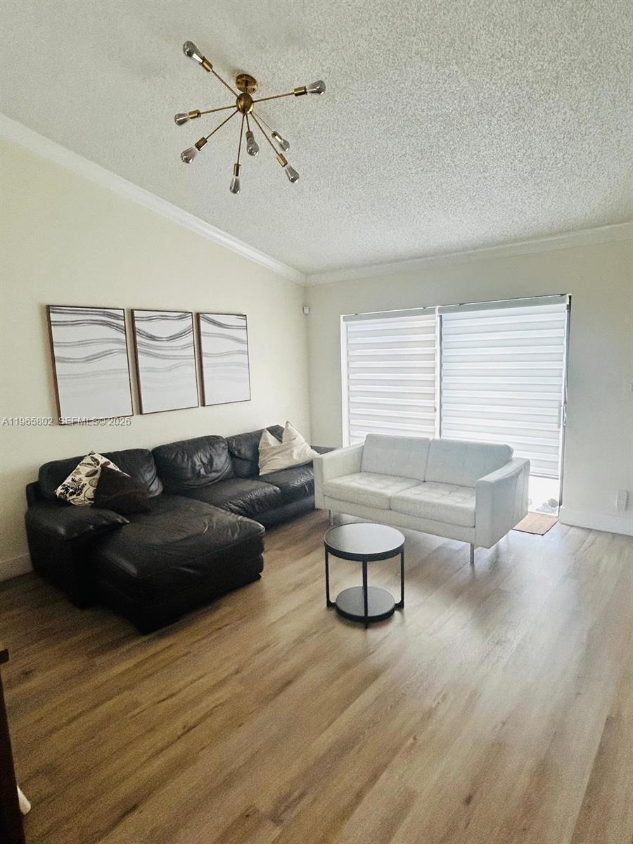 7342 NW 38th Pl Coral Springs, FL 33065