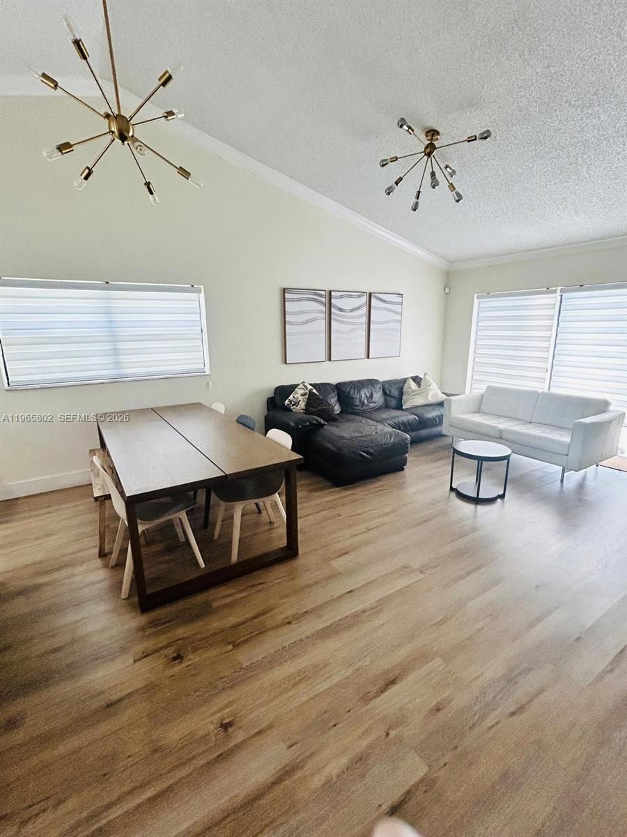 7342 NW 38th Pl Coral Springs, FL 33065