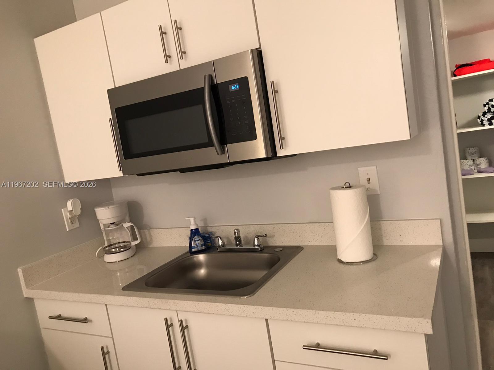 26 Diplomat Pkwy #2215