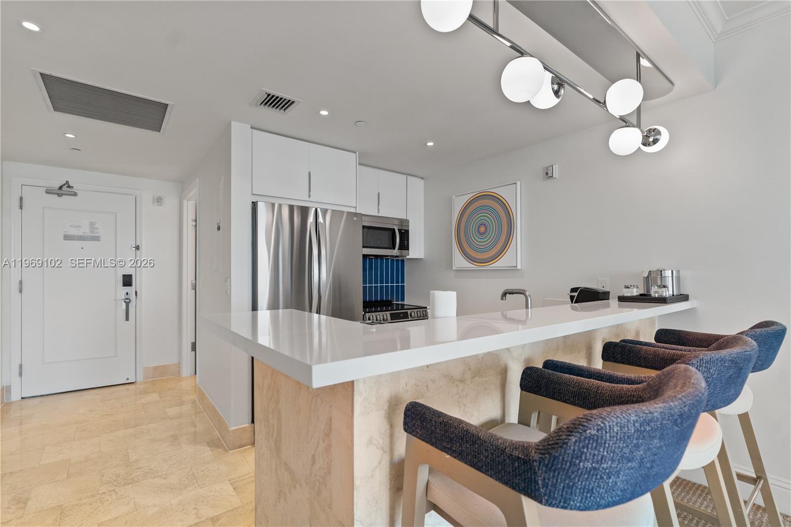 4401 Collins Ave #1706 Miami Beach, FL 33140