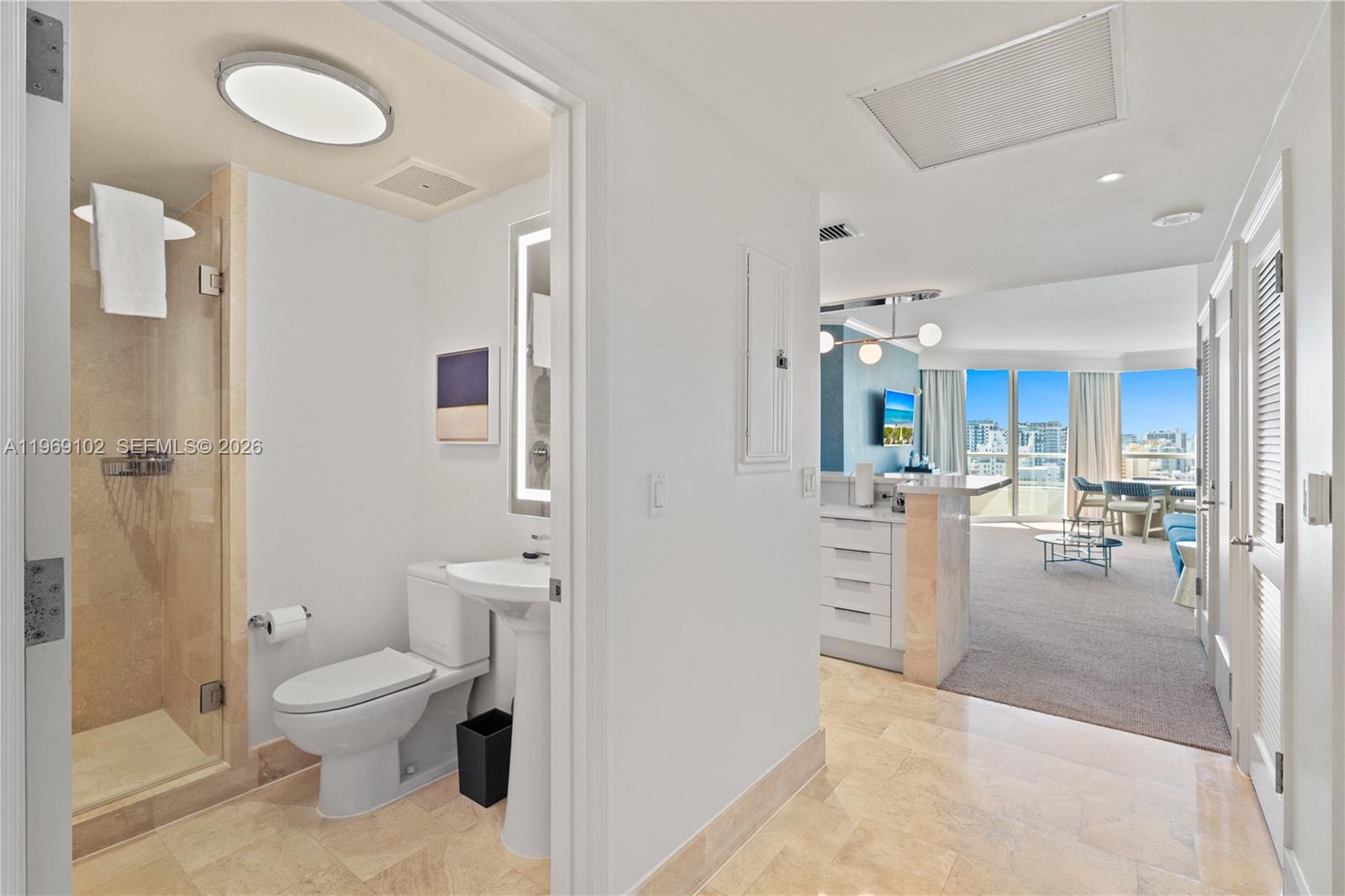 4401 Collins Ave #1706 Miami Beach, FL 33140