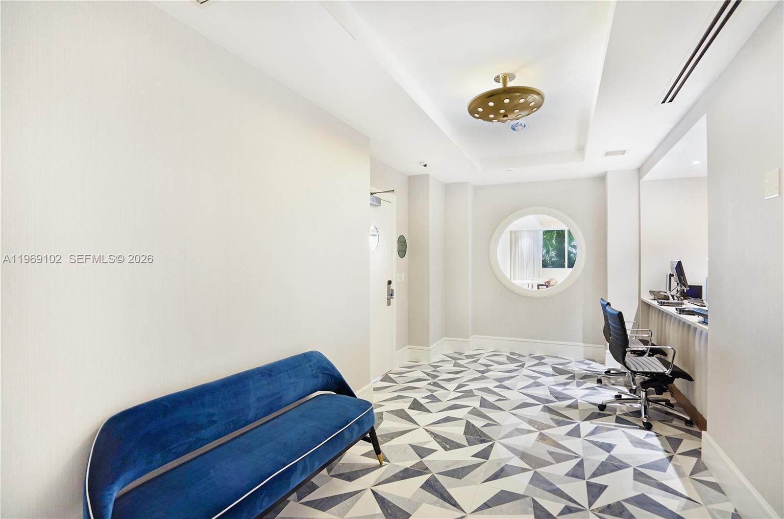 4401 Collins Ave #1706 Miami Beach, FL 33140