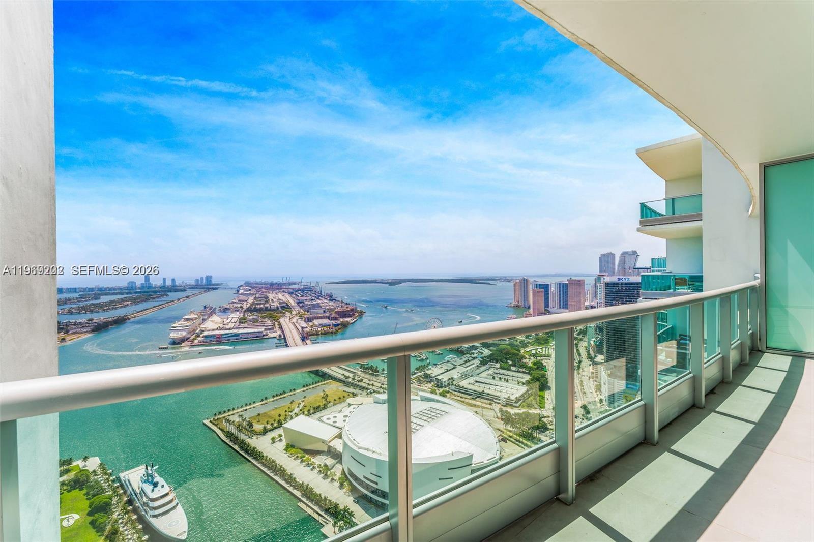 900 Biscayne Blvd #6205