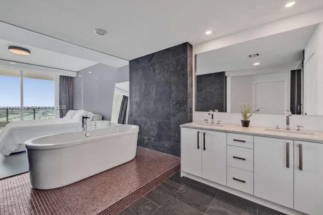 image 900 Biscayne Bay30