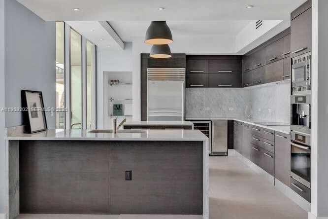 image 900 Biscayne Bay8