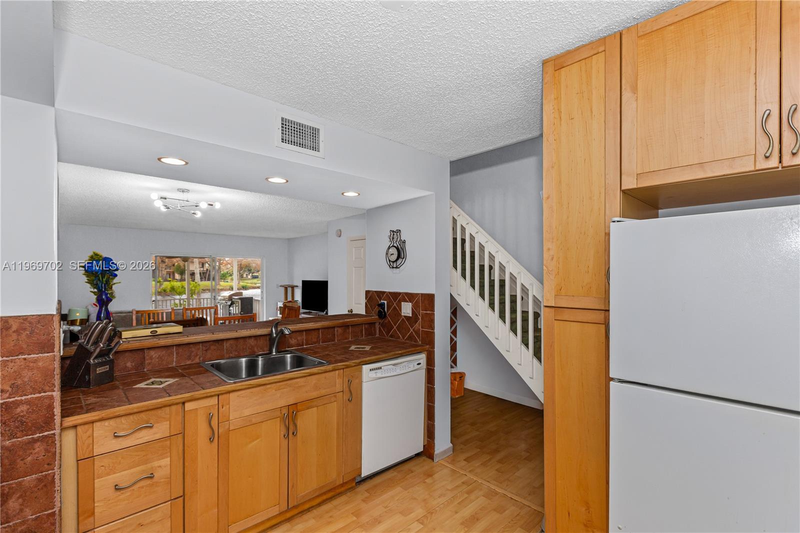 9722 NW 23rd Ct Pembroke Pines, FL 33024