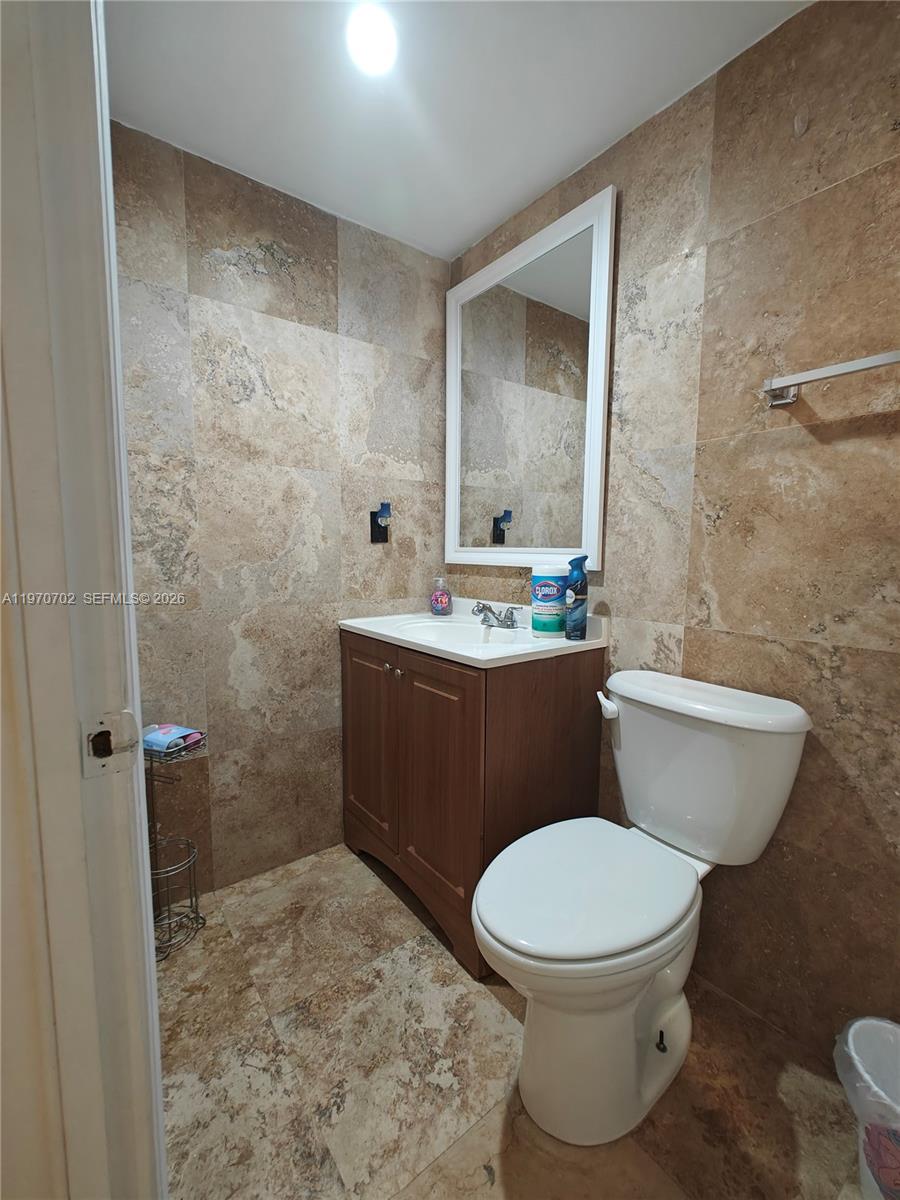 999 Brickell Bay Dr #303 Miami, FL 33131