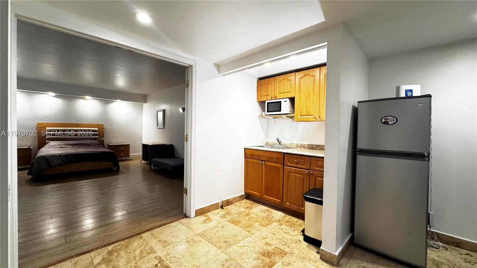 999 Brickell Bay Dr #303 Miami, FL 33131