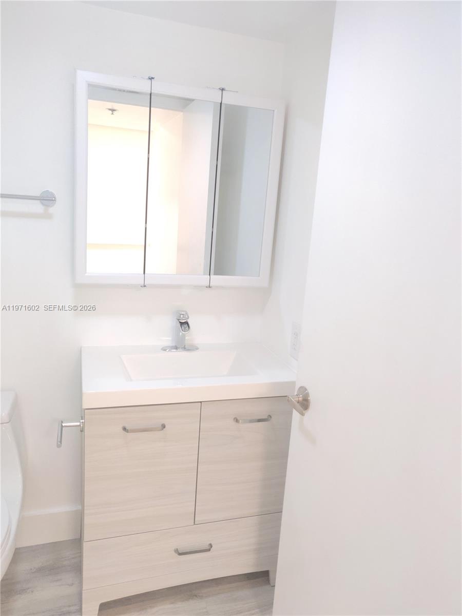 540 Brickell Key Dr #414 Miami, FL 33131