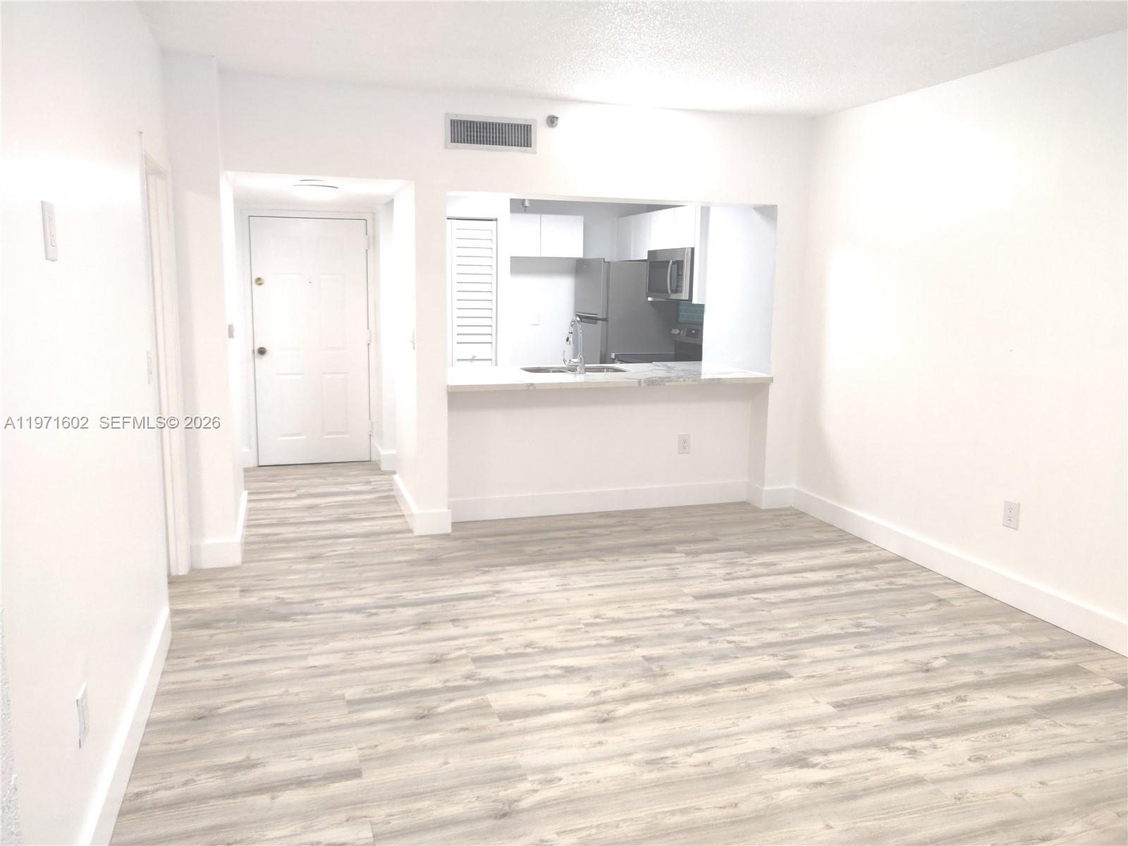 540 Brickell Key Dr #414 Miami, FL 33131