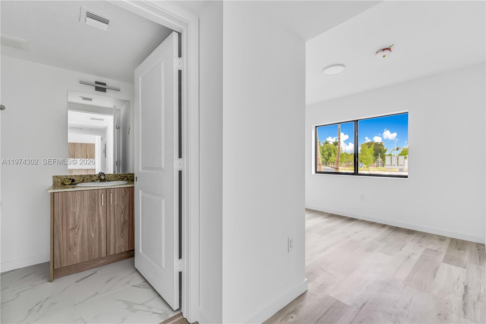 175 Nw 160th St #314 North Miami Beach, FL 33169