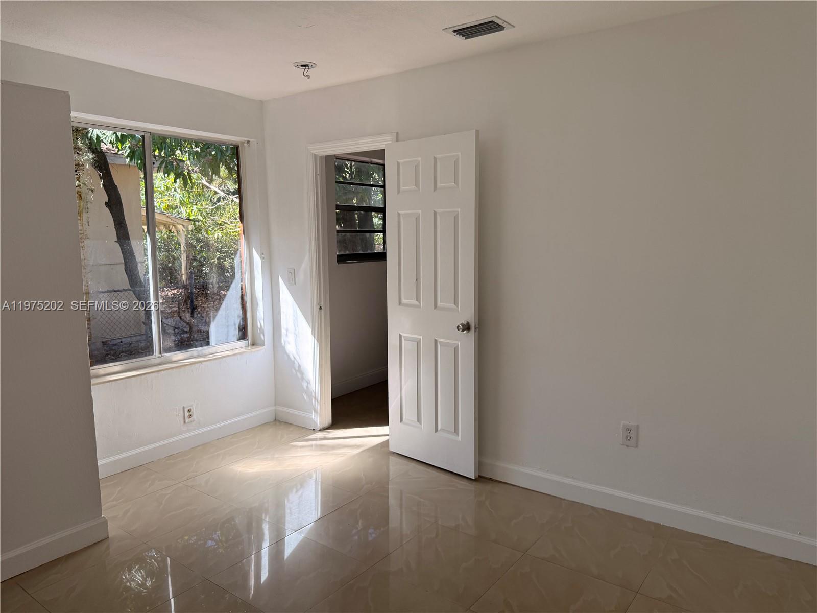 313 NE 57th St #313 Miami, FL 33137