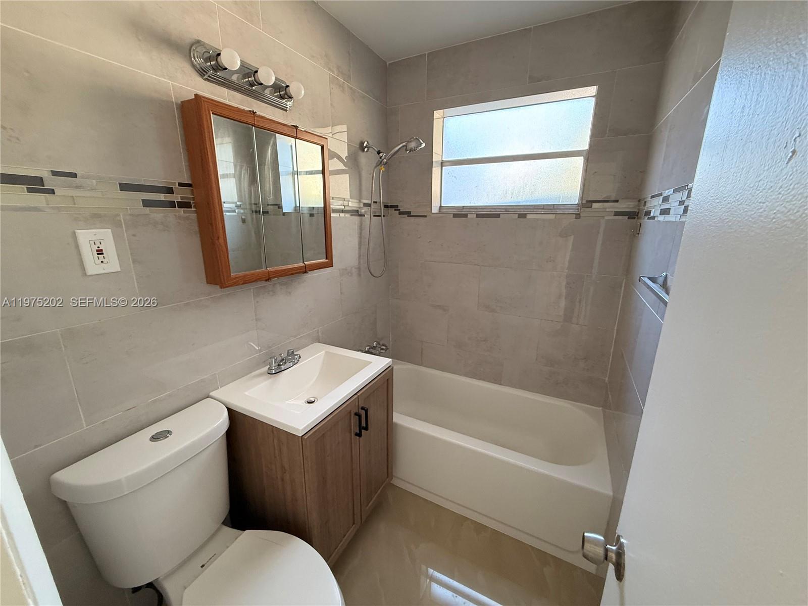 313 NE 57th St #313 Miami, FL 33137