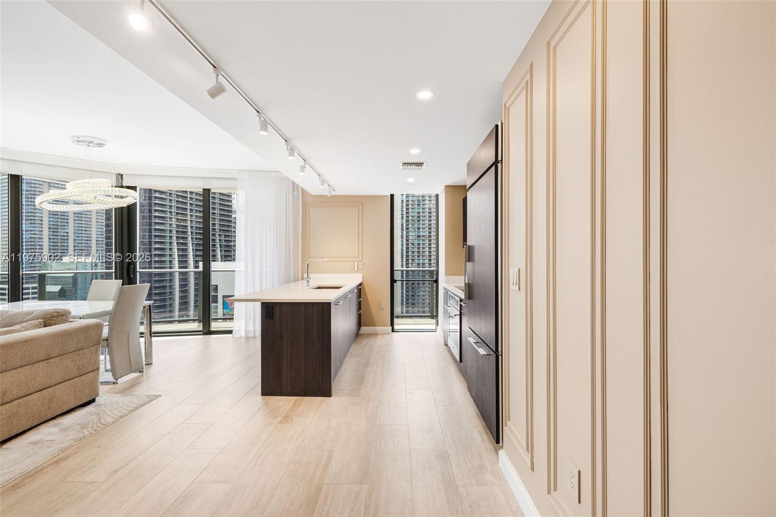 image Brickell Heights East11