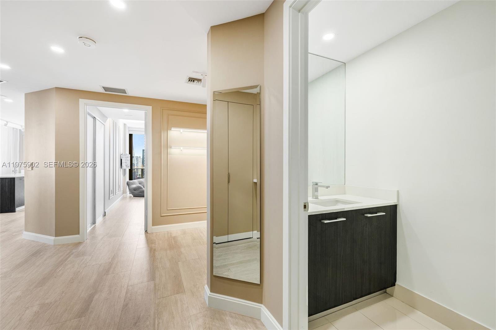 image Brickell Heights East22