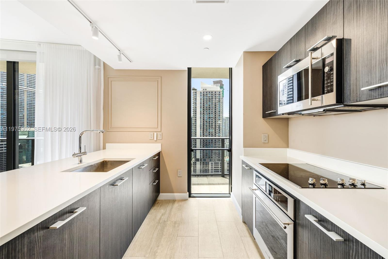 image Brickell Heights East8