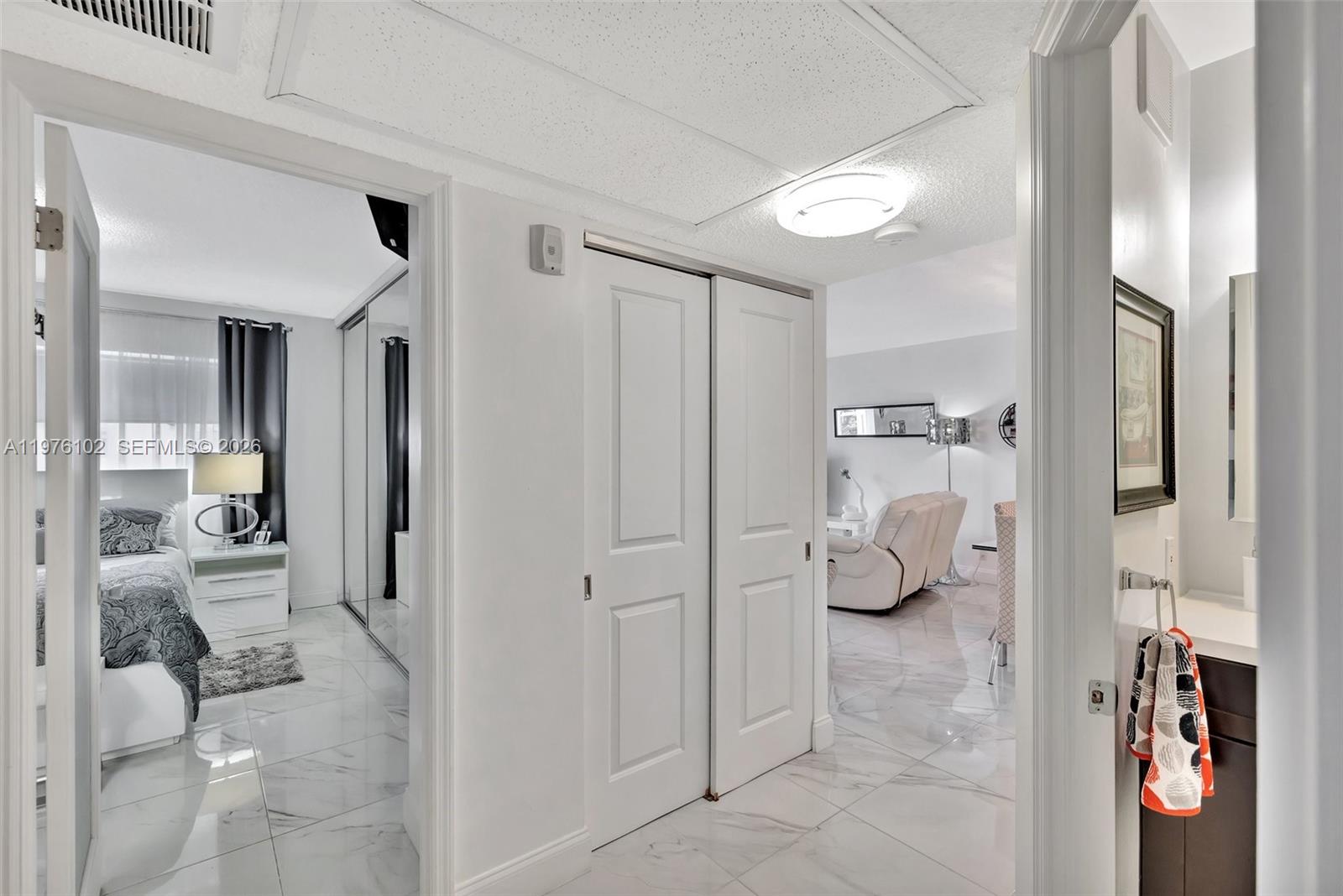 4705 NW 35th St #501 Lauderdale Lakes, FL 33319