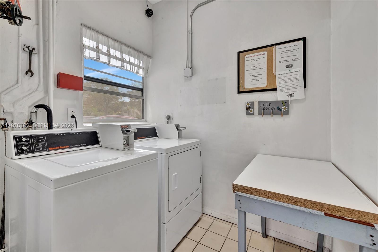 4705 NW 35th St #501 Lauderdale Lakes, FL 33319