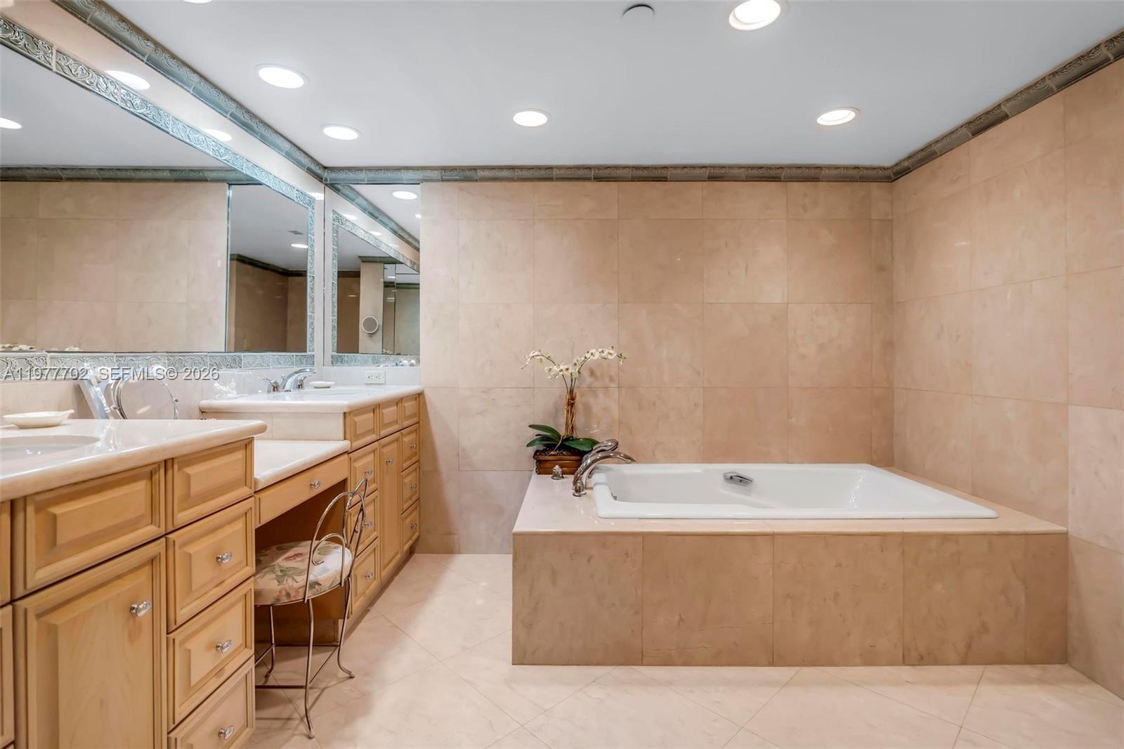 19707 Turnberry Way #22H Aventura, FL 33180