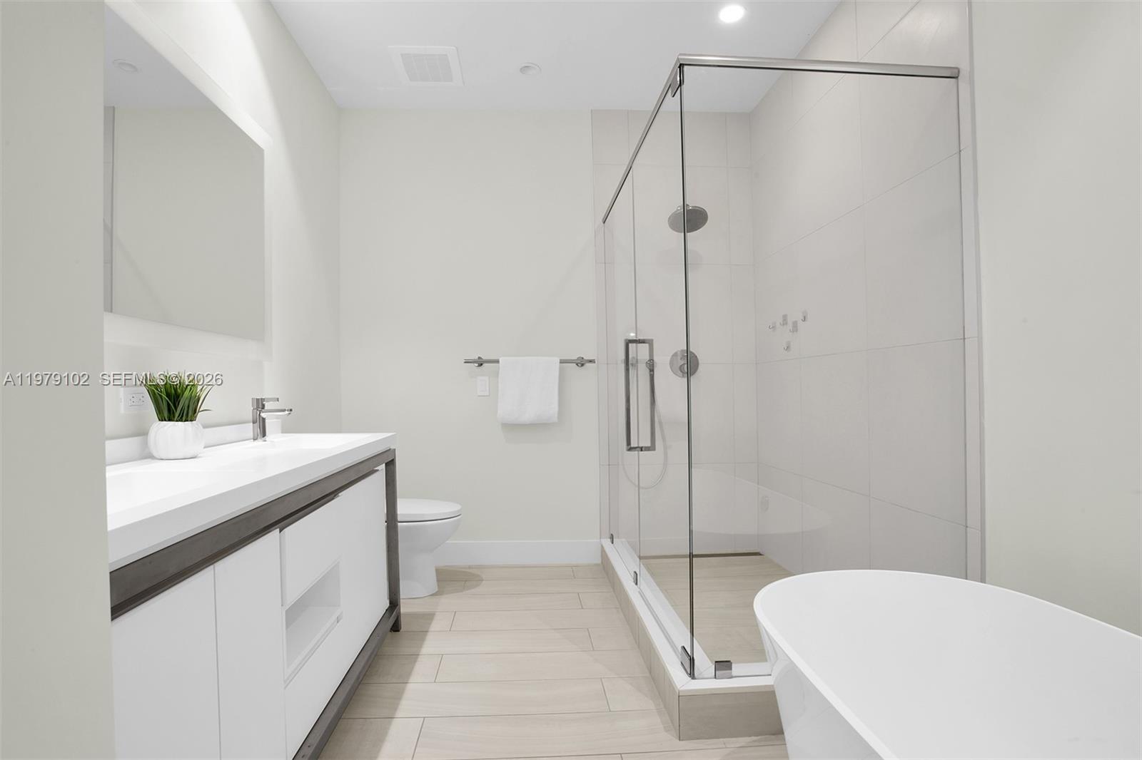 2000 Metropica Way #PH02 Sunrise, FL 33323