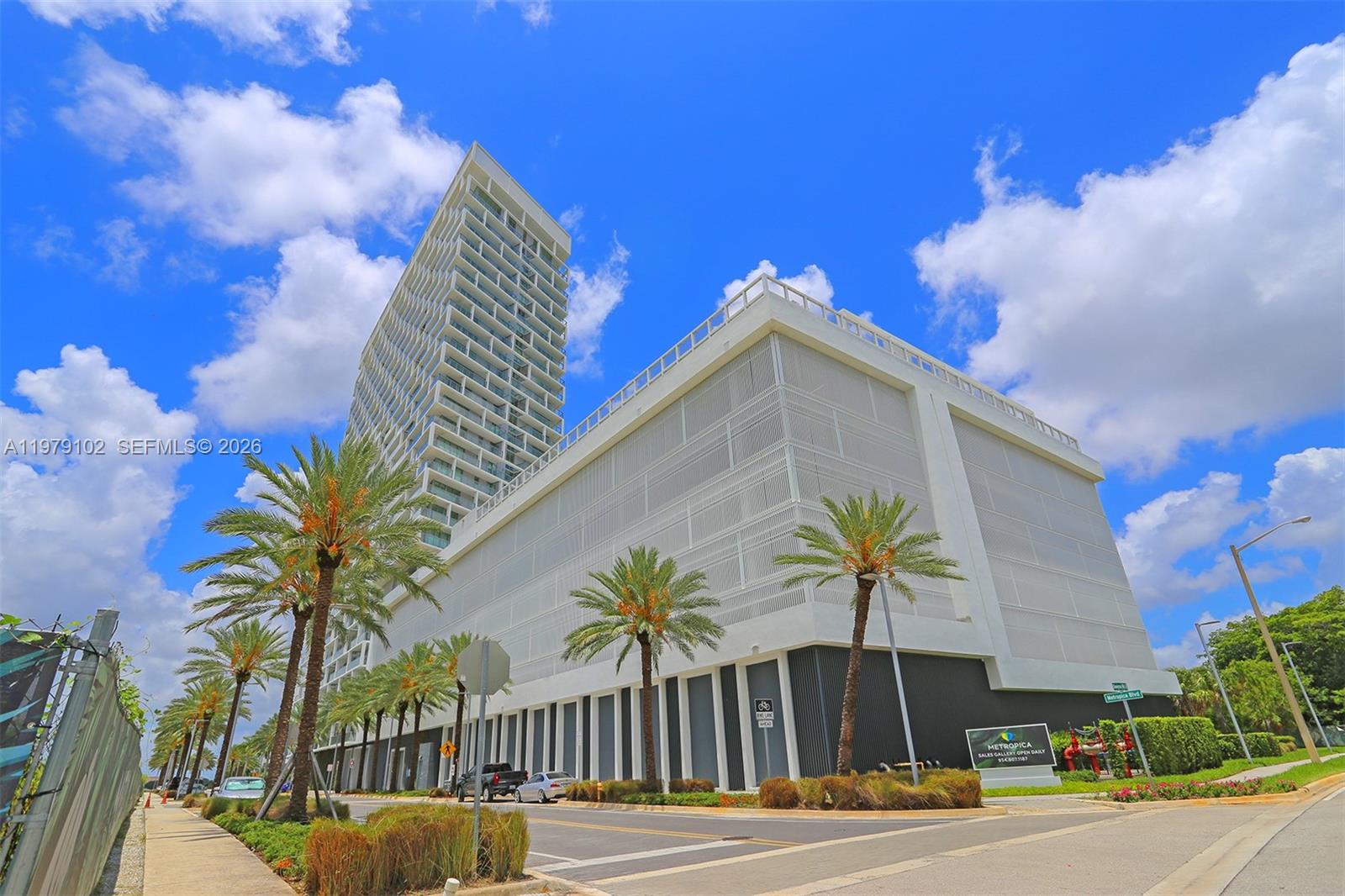 2000 Metropica Way #PH02 Sunrise, FL 33323