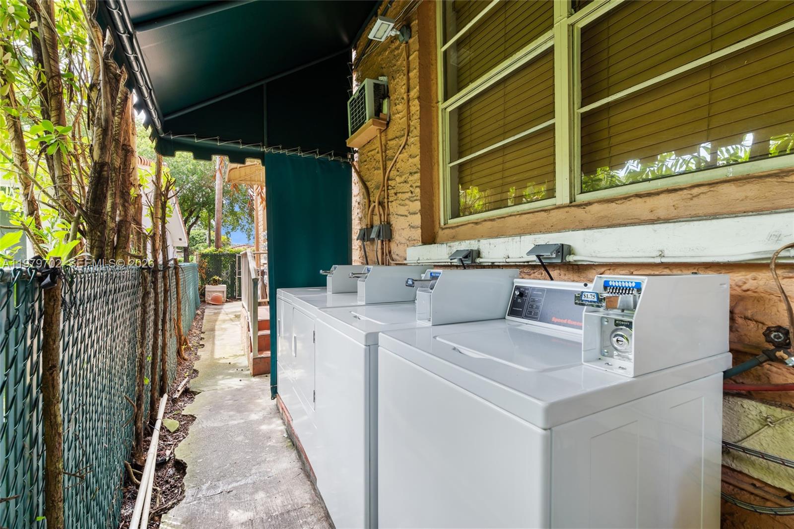 3409 S Le Jeune Rd Coral Gables, FL 33134