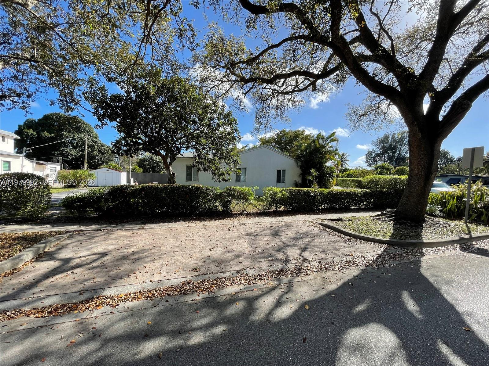 12475 NW 10th Ave North Miami, FL 33168