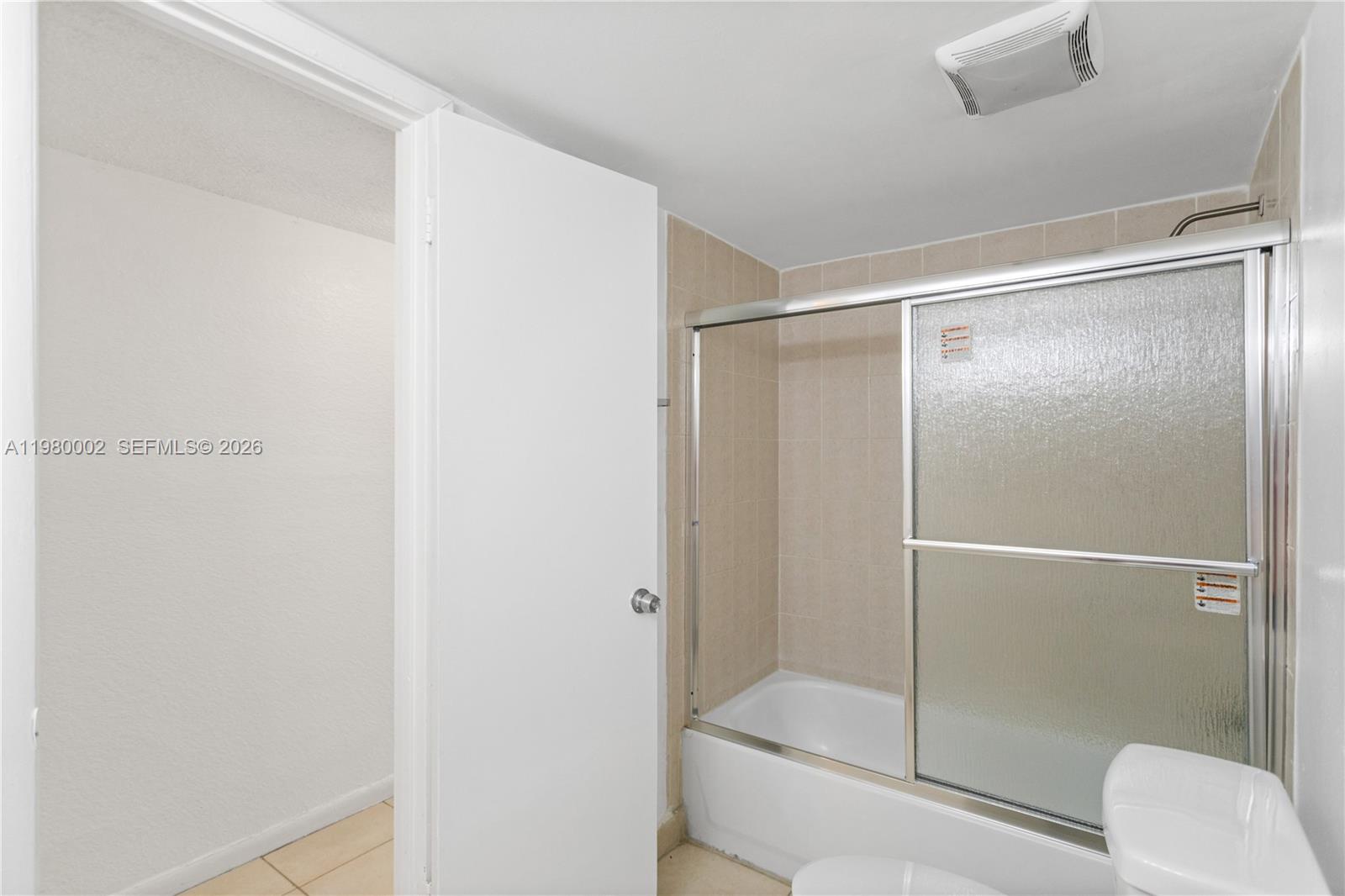 17500 NW 68th Ave #D1004 Hialeah, FL 33015