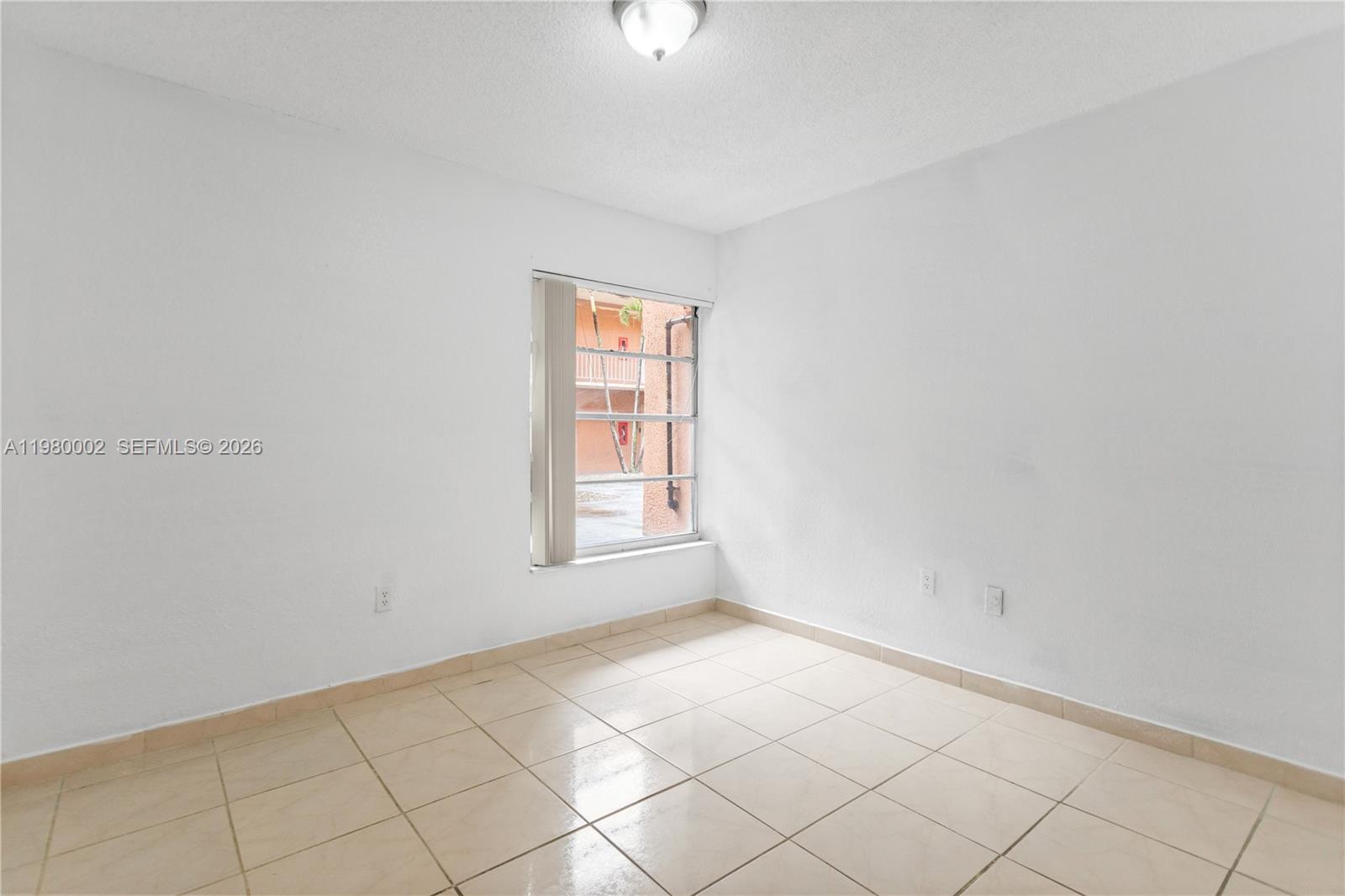 17500 NW 68th Ave #D1004 Hialeah, FL 33015