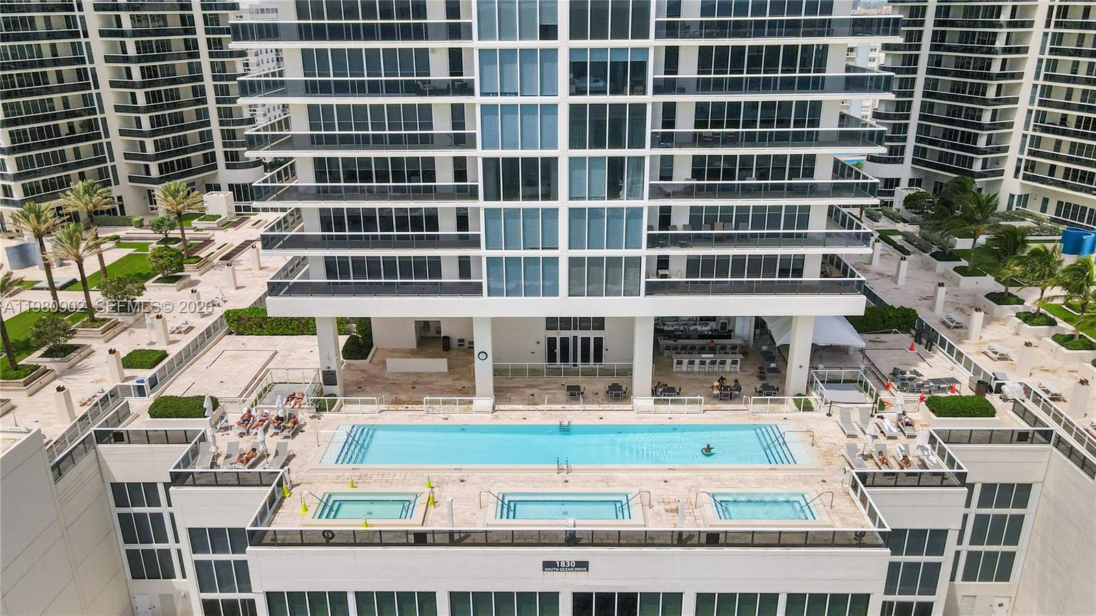 1800 S Ocean Dr #1601 Hallandale Beach, FL 33009