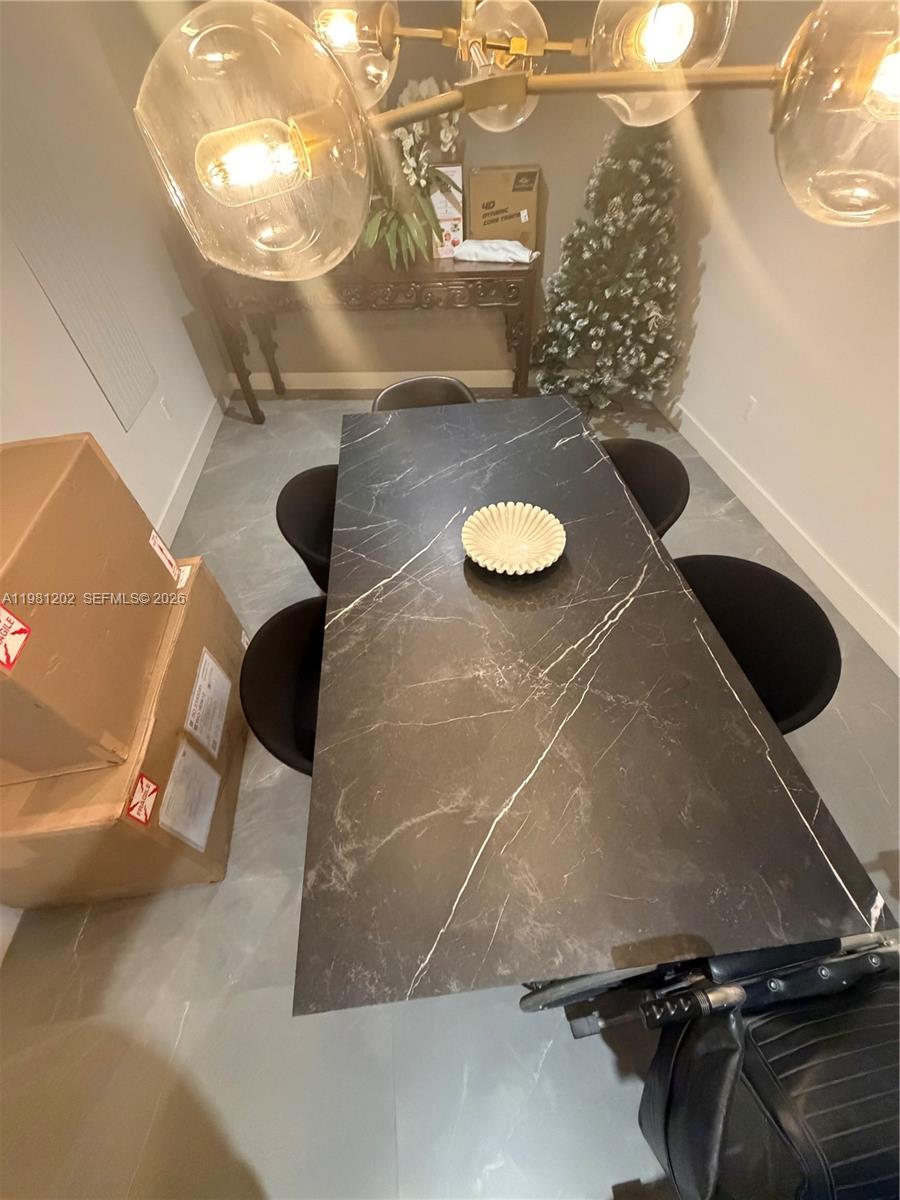 9350 W Bay Hbr Dr #5C Bay Harbor Islands, FL 33154