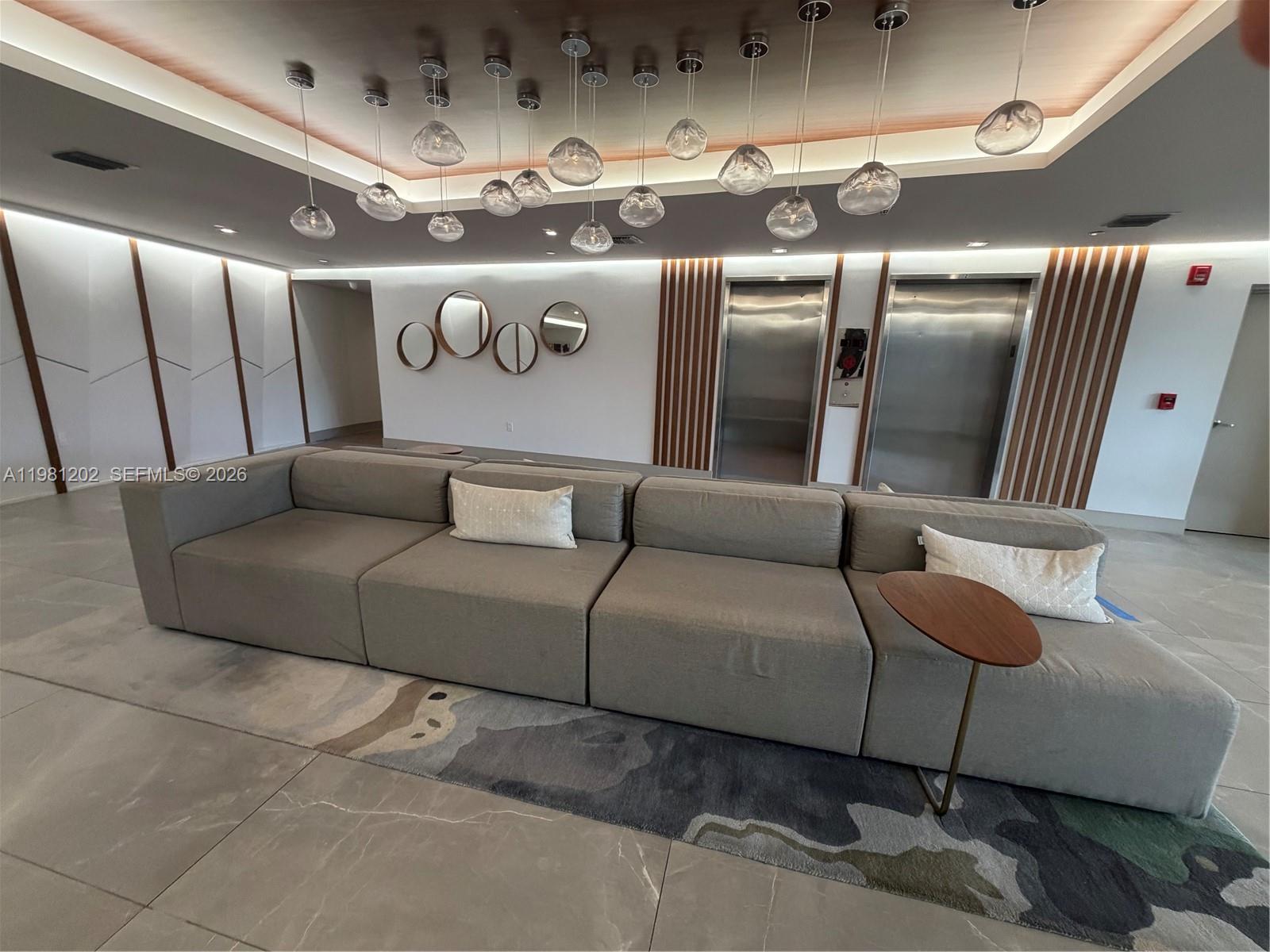 9350 W Bay Hbr Dr #5C Bay Harbor Islands, FL 33154